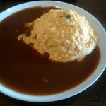 バーリィ - ふわとろオムカレー 980円（8%税込）