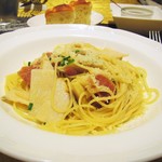 Trattoria ENZO - ランチA。③パスタ：筍とプロシュートのスパゲティーニ。