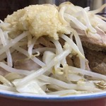 ラーメン二郎 - 小ラーメン Ｗ豚入り 700円 (ニンニク、ヤサイ、アブラ)