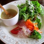 ヴァン ドゥ シュッド - 具沢山サラダ&スープ！