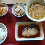 富山上袋食堂 - ぶりの照焼き・高野豆腐・なめたけおろし・豚汁・ご飯小