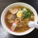 食堂加藤屋 - 中華そば 大盛 650円