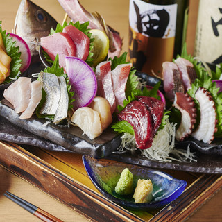 Fresh seafood purchased directly from Toyosu, Yokohama, and Sashima.