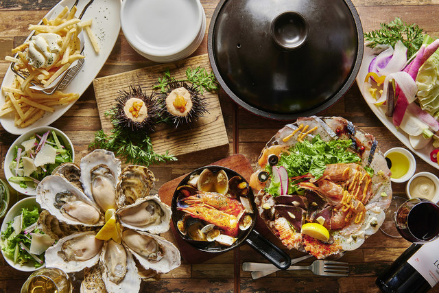 SEAFOOD STAND PACIOREK HANATARE みなとみらい一番街