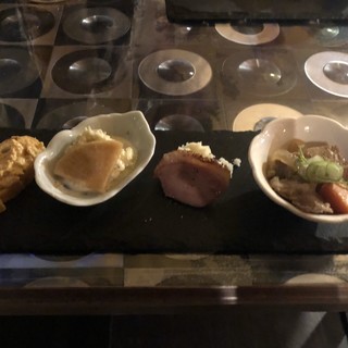 沖縄市諸見里でおすすめの美味しい居酒屋 ダイニングバーをご紹介 食べログ 沖縄市諸見里でおすすめの美味しい居酒屋 ダイニングバーをご紹介 食べログ