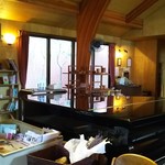 コンブリオ - グランドピアノがドーン