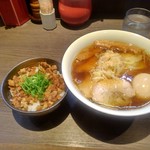 支那そばや - 鮭だしらぁ麺&きざみチャーシューごはん