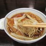 神田まつや - 蕎麦を啜る