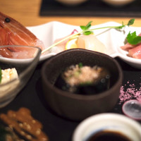 KINKA sushi bar izakaya 渋谷 - 刺身四種・小鉢三種