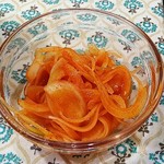 バーワルチー - 玉葱アチャール（サービス）