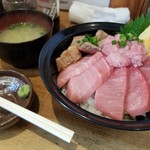 清水港　みなみ  - 特選本鮪丼 1480円