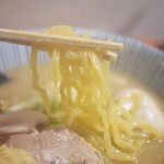 灼味噌らーめん 八堂八 - 味玉味噌