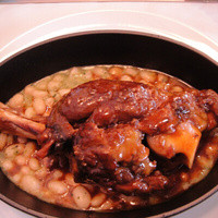Benoit Alain Ducasse - 骨付き子羊のすね肉のプレゼ白いんげん豆の煮込み