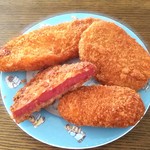 ディオ - ハムカツ、白身フライ、牛コロッケ、カニクリームコロッケ　各(税抜)37円　(2019.10.23)