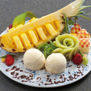 For birthdays and anniversaries! Have a memorable moment with a dessert plate