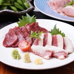 肉系居酒屋 肉十八番屋 - 馬刺2種盛り