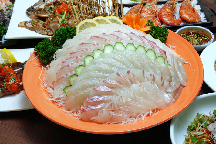 韓国刺身＆炭火ヌタウナギ 麗水港 （ヨスハン 【旧店名】チング） - 東新宿/海鮮 | 食べログ 韓国刺身＆炭火ヌタウナギ 麗水港 (東新宿/海鮮)