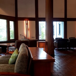 ロビーラウンジ アゼリア_2