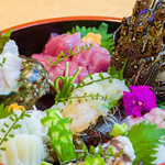 島料理屋 パルム  - ＊要予約　伊勢海老を中心とした島魚の刺身盛り