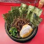 豚骨醤油ラーメン 王道家 - ラーメン並＋バラ・のり・キクラゲ増し