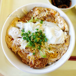 宮崎県警察本部・食堂 - カツ丼上から～