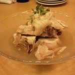 川菜館 - 鶏の胸肉を骨付きのままぶつ切り、パクチーがステキ