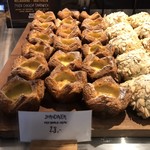 Hart Bageri - パン