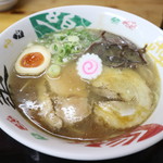 Soba Saku - とんこつ醤油ラーメンです☆　2019-1024訪問