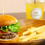 GRILL DEMI  Y's BURGER - 