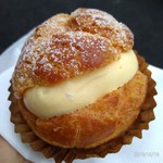 パティスリー タダシ ヤナギ - シュー ア ラ クレーム