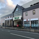 高瀬 - 外観(サンリアショッピングセンターの一階にあります)