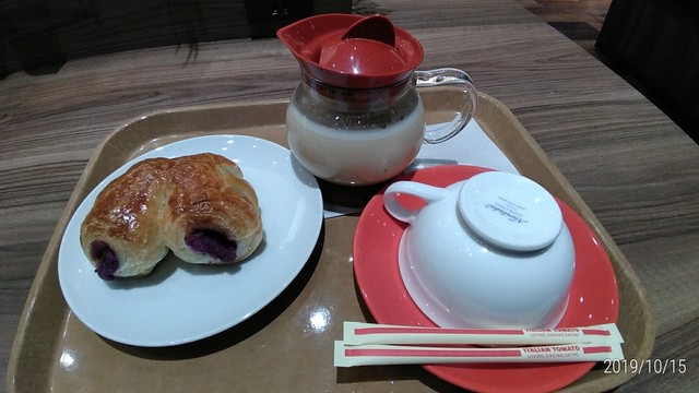 イタリアン トマトカフェジュニア 東大駒場店 駒場東大前 カフェ 食べログ