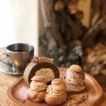 Fukushima Sugar - ほうじ茶と栗のロール、モンブラン、シュー栗ーム、コーヒー(HOT)