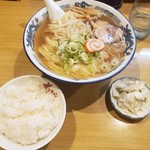 ナンチャンラーメン - 