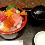 Sushishokudou Ohan - まぐろ海鮮丼　1088円