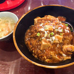 台湾料理　宝島 - 「麻婆豆腐丼」（500円）＋「大盛」（+100円）いただきました。