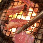 十八番 - 炭火で焼きます