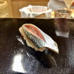 日本橋蛎殻町 すぎた - 秋刀魚握り