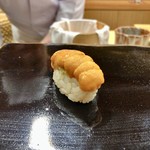 日本橋蛎殻町 すぎた - 馬糞雲丹握り