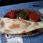 シブ マハール - ２０１２年２月２６日、連れが頼んだキーマとサグ、タンドリーチキンセット