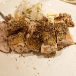 Nikka Haiboru Batomaru - チキンの香草焼き