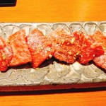 Hidagyuu Ittouya Bakuro Ichidai - 炭火焼用の肉