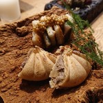 れだん - 〆鯖のサンドイッチとフォアグラといぶりがっこなどが入った最中