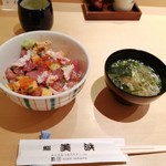 鮨 美浜 - まかない丼（1500円）味噌汁、コーヒーorアイス付