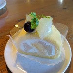 けや木 - 別腹( ´艸｀)梨のロールケーキ300円