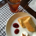 カフェ シュヌルバルツ