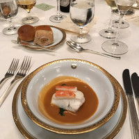 ホテルニューオータニ 東京 - 真鯛に彩るズワイ蟹の饗宴 海老のクリームソース