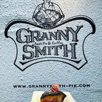 GRANNY SMITH APPLE PIE & COFFEE  - ハロウィンアップルパイ¥470