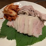 万宝家 - 蒸し豚（キムチ付き）（￥850）×2人前