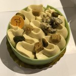 ピエール・エルメ・パリ - エレナ、上から。